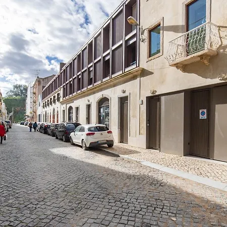 Apartment Deluxe 2bdr W/ Patio By Lovelystay Lisbon
