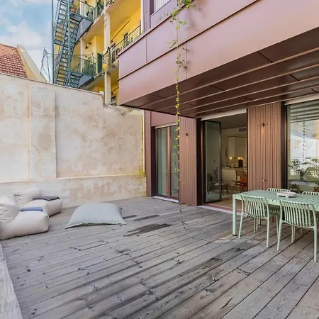 Deluxe 2bdr W/ Patio By Lovelystay Lisbon