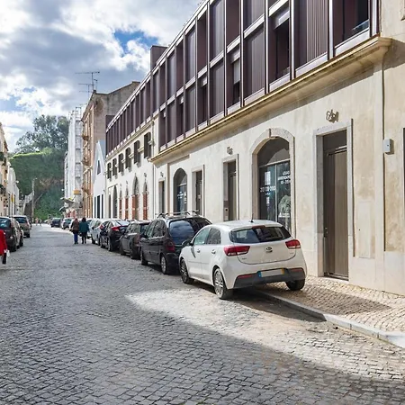 Deluxe 2bdr W/ Patio By Lovelystay * Lisboa