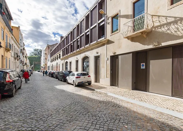 アパート Deluxe 2bdr W/ Patio By Lovelystay リスボン