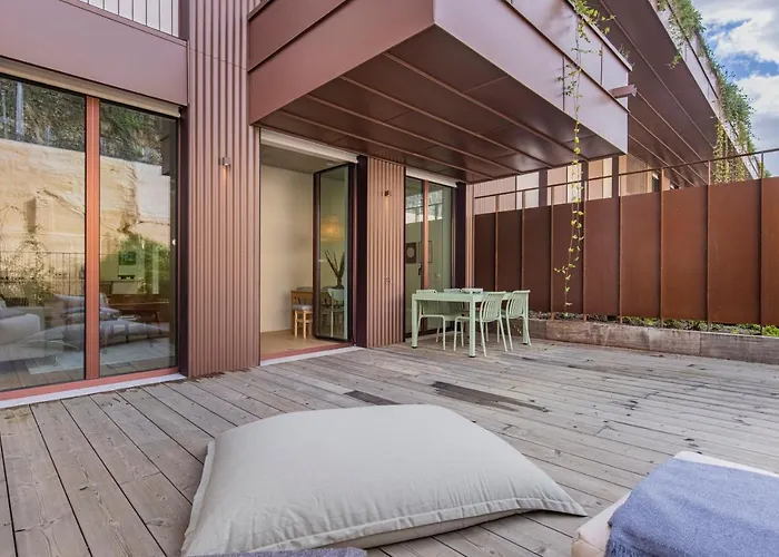 アパート Deluxe 2bdr W/ Patio By Lovelystay リスボン