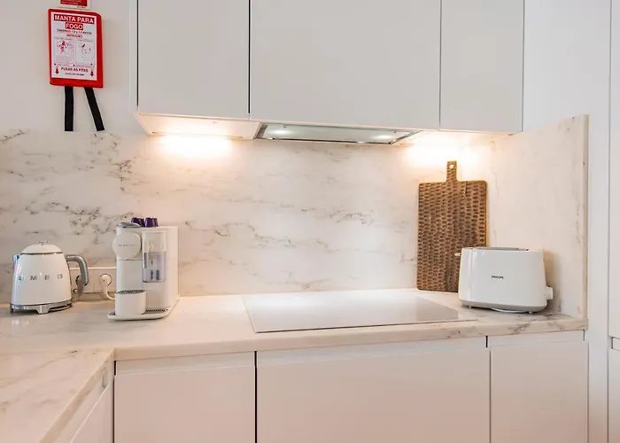 Deluxe 2bdr W/ Patio By Lovelystay アパート *