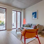 Deluxe 2bdr W/ Patio By Lovelystay Apartmán
