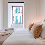 Apartmán Deluxe 2bdr W/ Patio By Lovelystay Lisboa