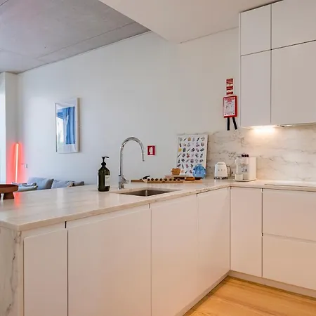 Deluxe 2bdr W/ Patio By Lovelystay Apartmán